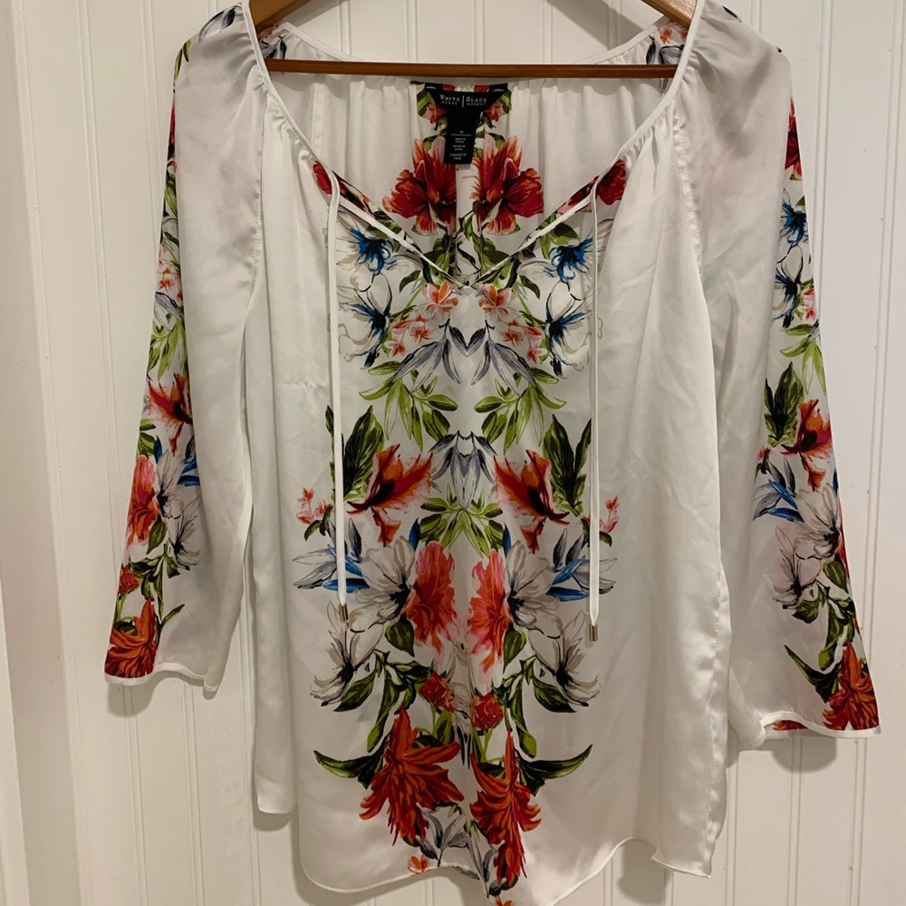 WHBM White House Black Market floral Blouse M
